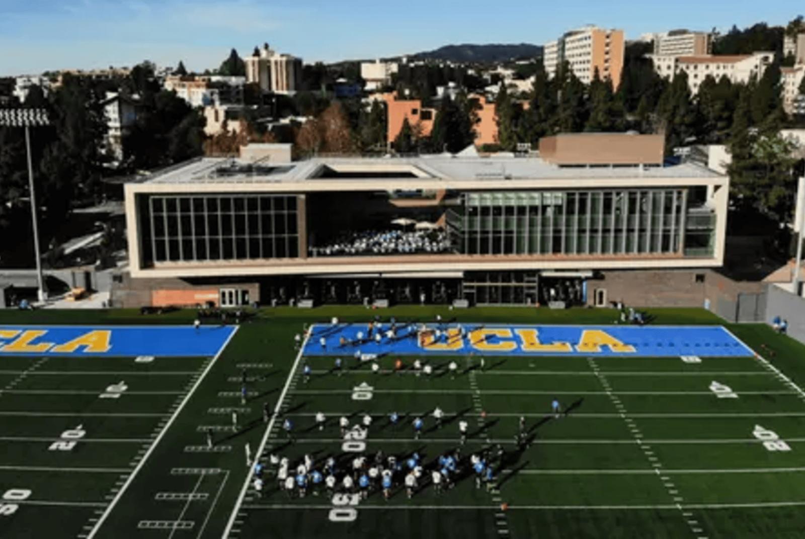 /Files/PROJECT_FILE/432085d0-2547-4eb4-ba2d-b5f3ee438a62/ucla-football-performance-center.jpg